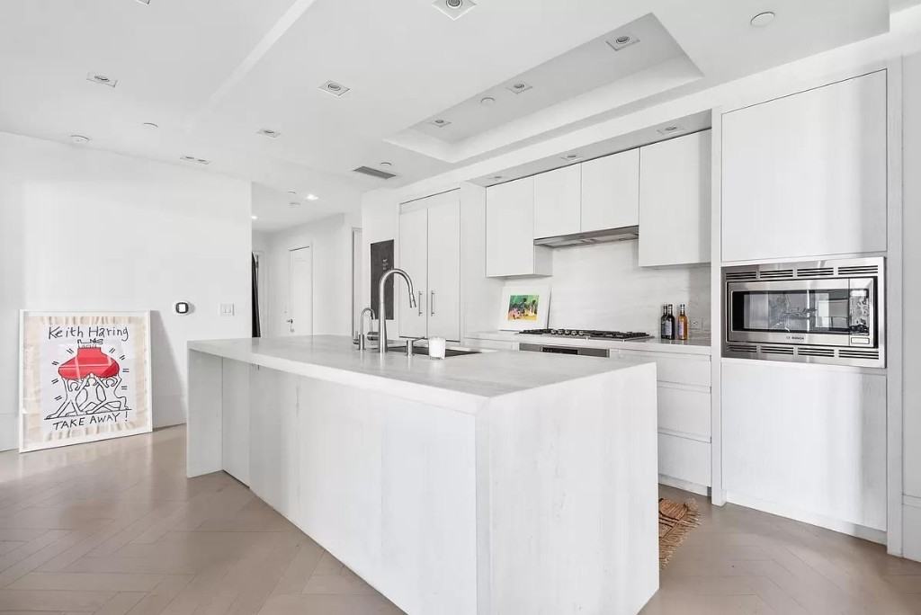 Wall St #19B - Photo 4 of 15