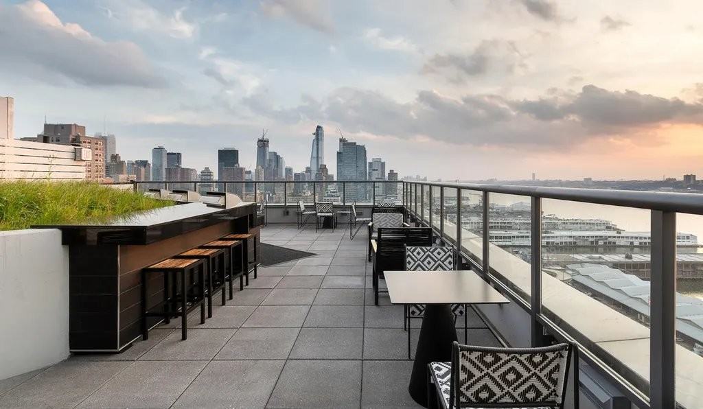 W 57th St #1406 - Photo 7 of 7