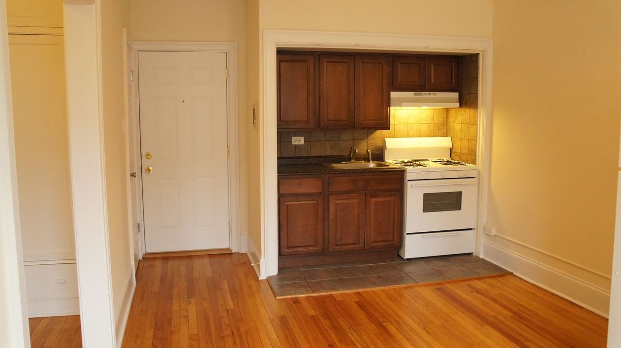 2715 NMA LLC - Photo 3 of 32
