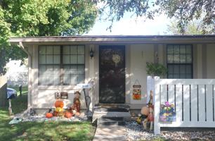 featured image of Amberwood Apartments