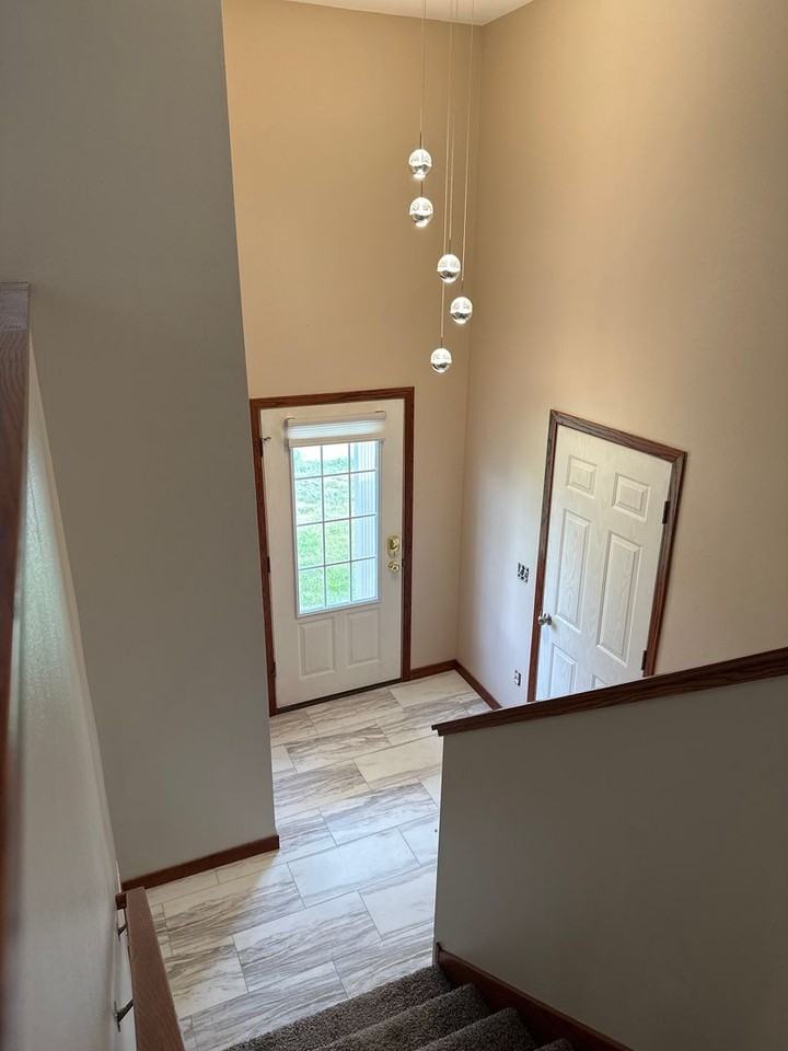 111 Mulberry Loop Ne - Photo 5 of 21