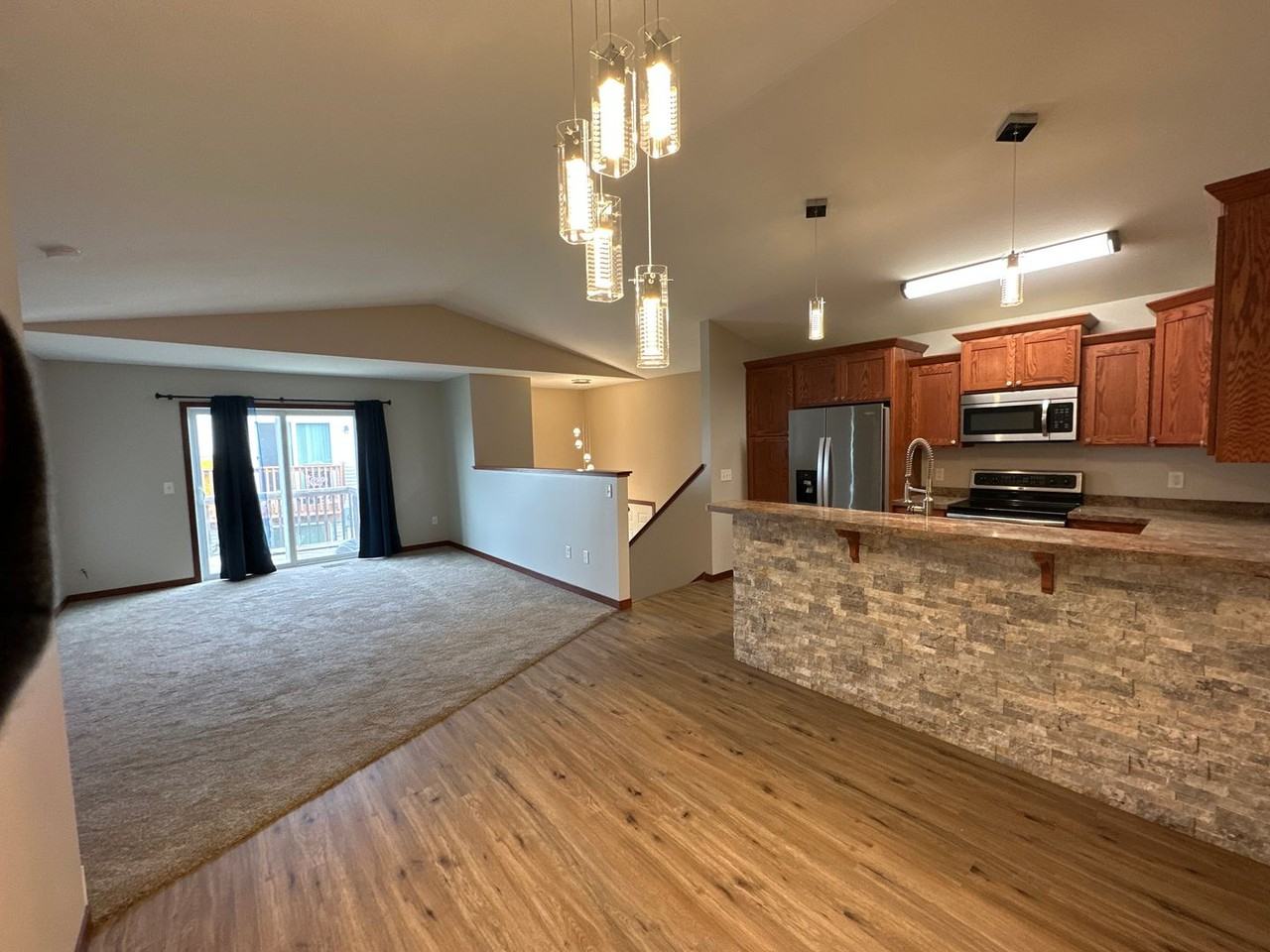 111 Mulberry Loop Ne - Photo 2 of 21