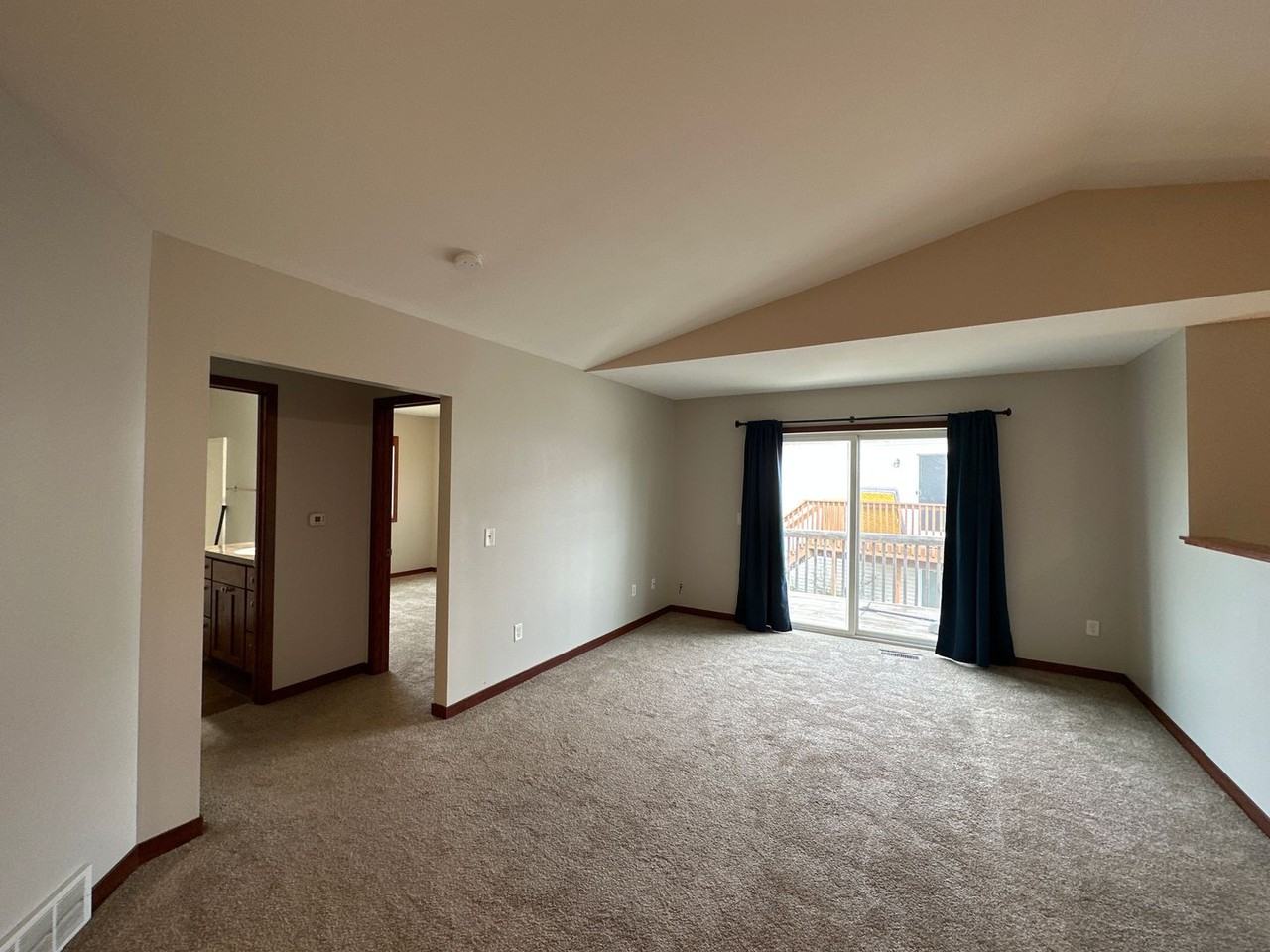 111 Mulberry Loop Ne - Photo 6 of 21