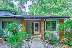 featured image of 6 Palo Mastill Ln