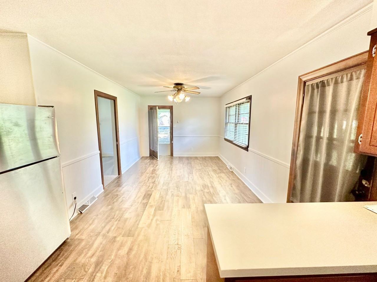 4065 Pinehurst Dr - Photo 3 of 13