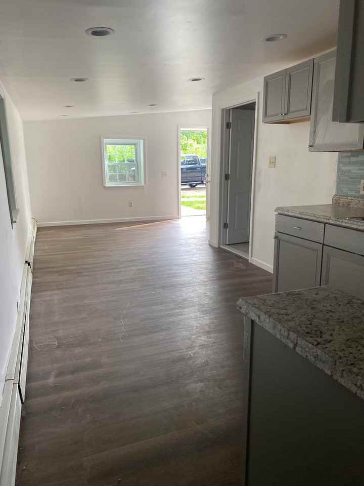 7 Reel St - Photo 2 of 8