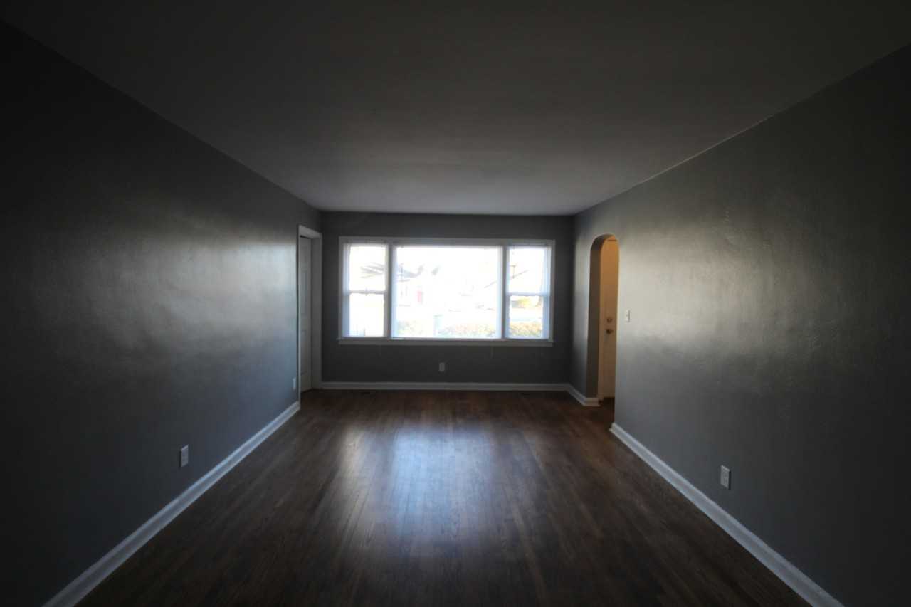 305 N Moore Rd - Photo 4 of 9