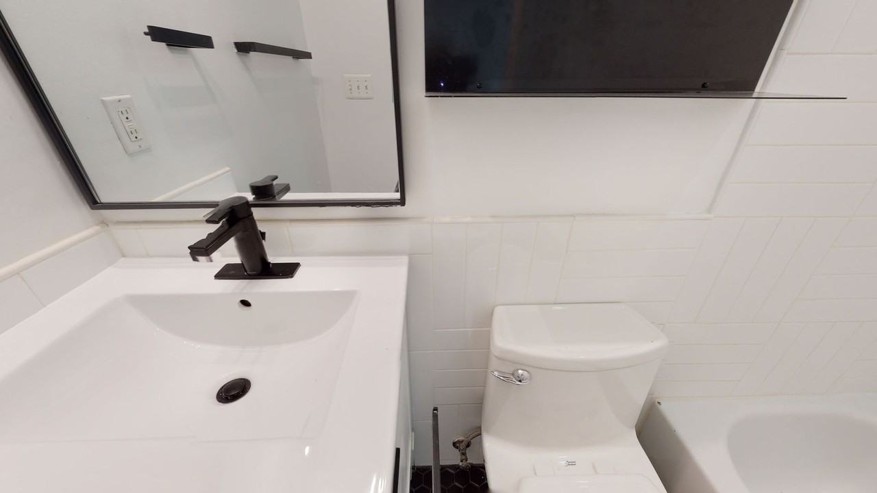 2824 12th St Ne - Photo 6 of 26