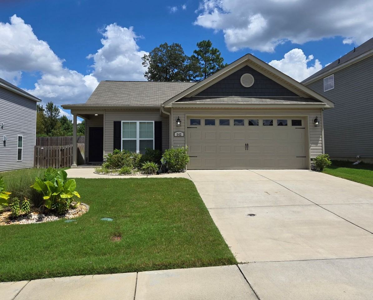 542 Jensen Ln - Photo 2 of 33