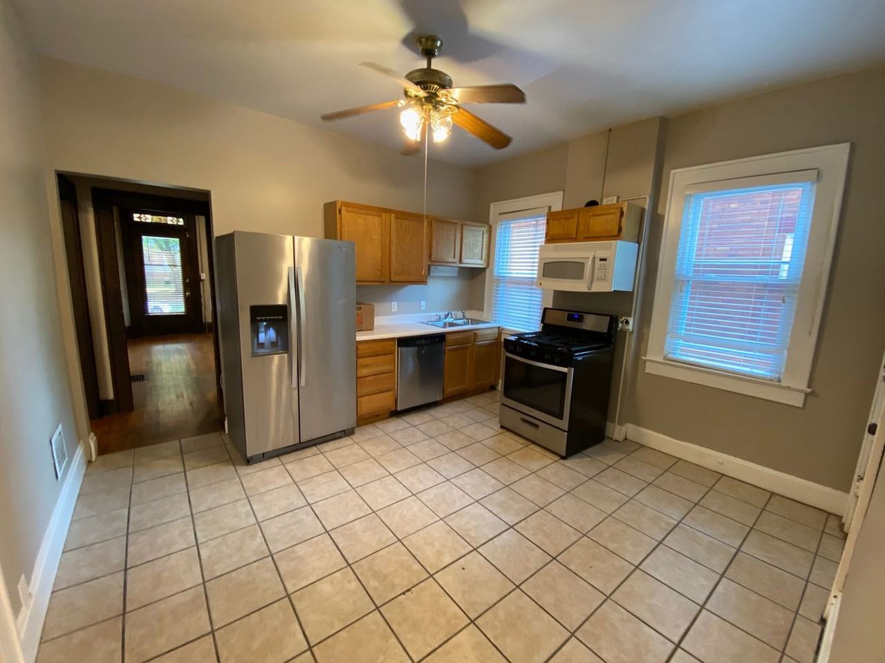 211 E 16th Ave - Photo 6 of 17