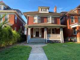 featured image of 221 E 16th Ave