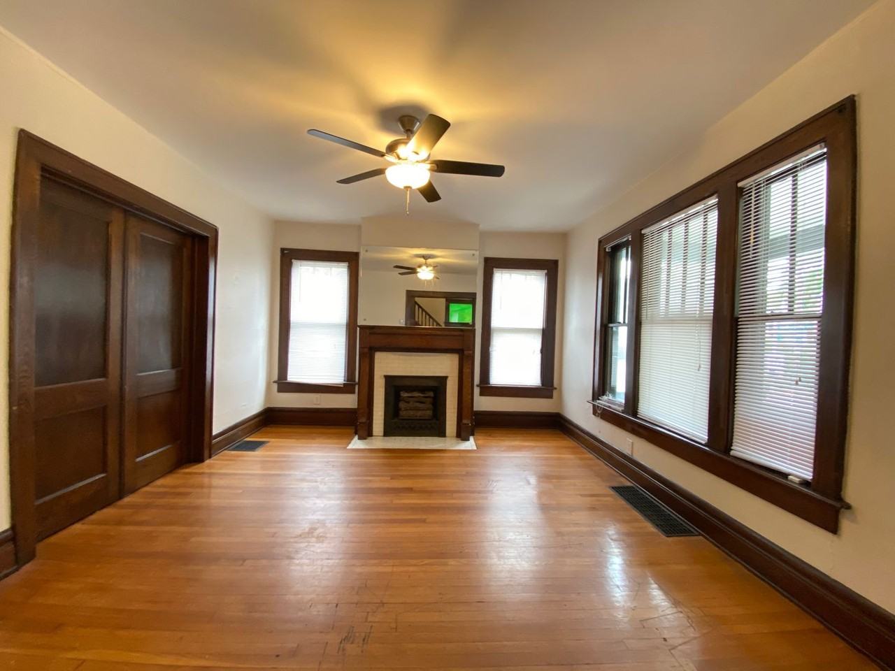 2250 Indianola Ave - Photo 3 of 16