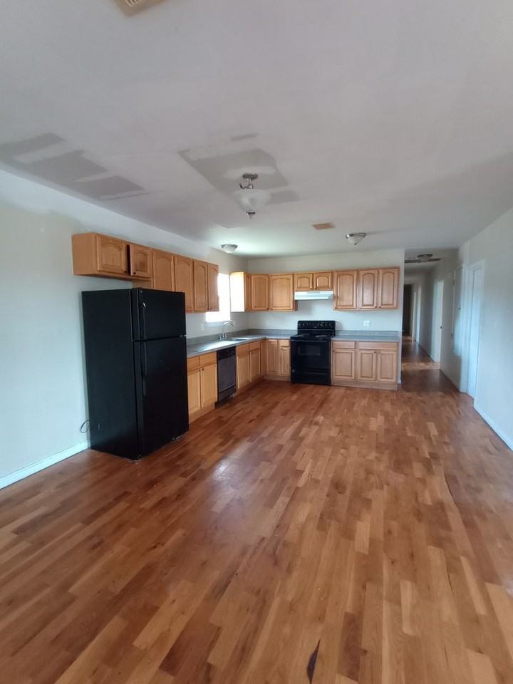 2528-30 Gravier - Photo 3 of 16