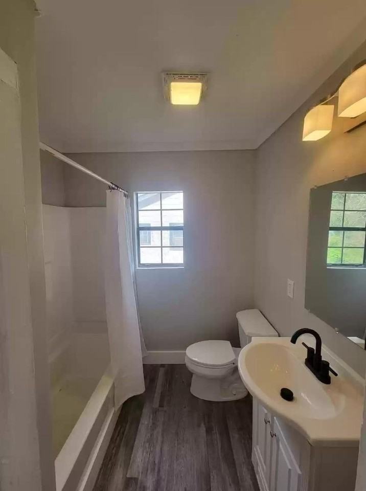 611 Shannon Ave - Photo 4 of 13