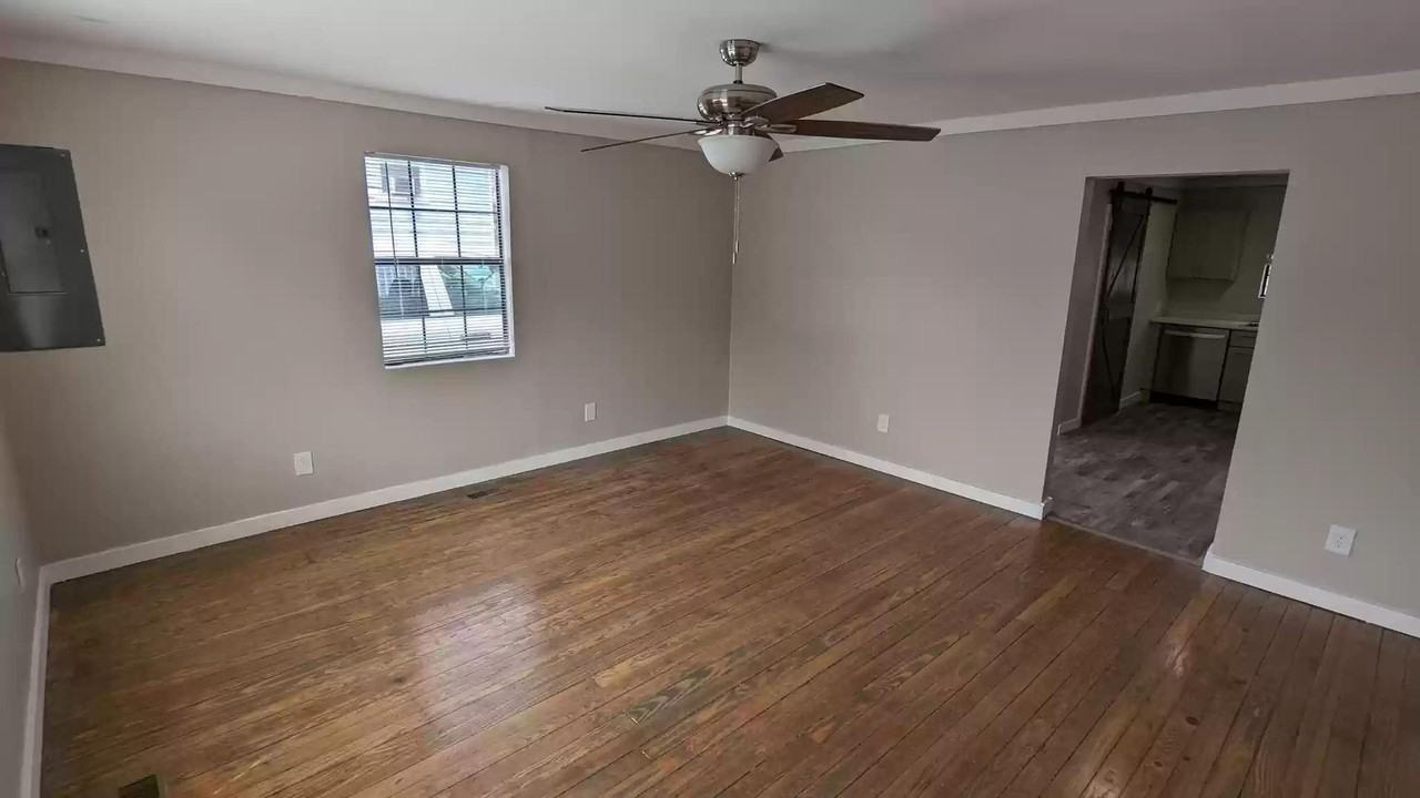 611 Shannon Ave - Photo 5 of 13