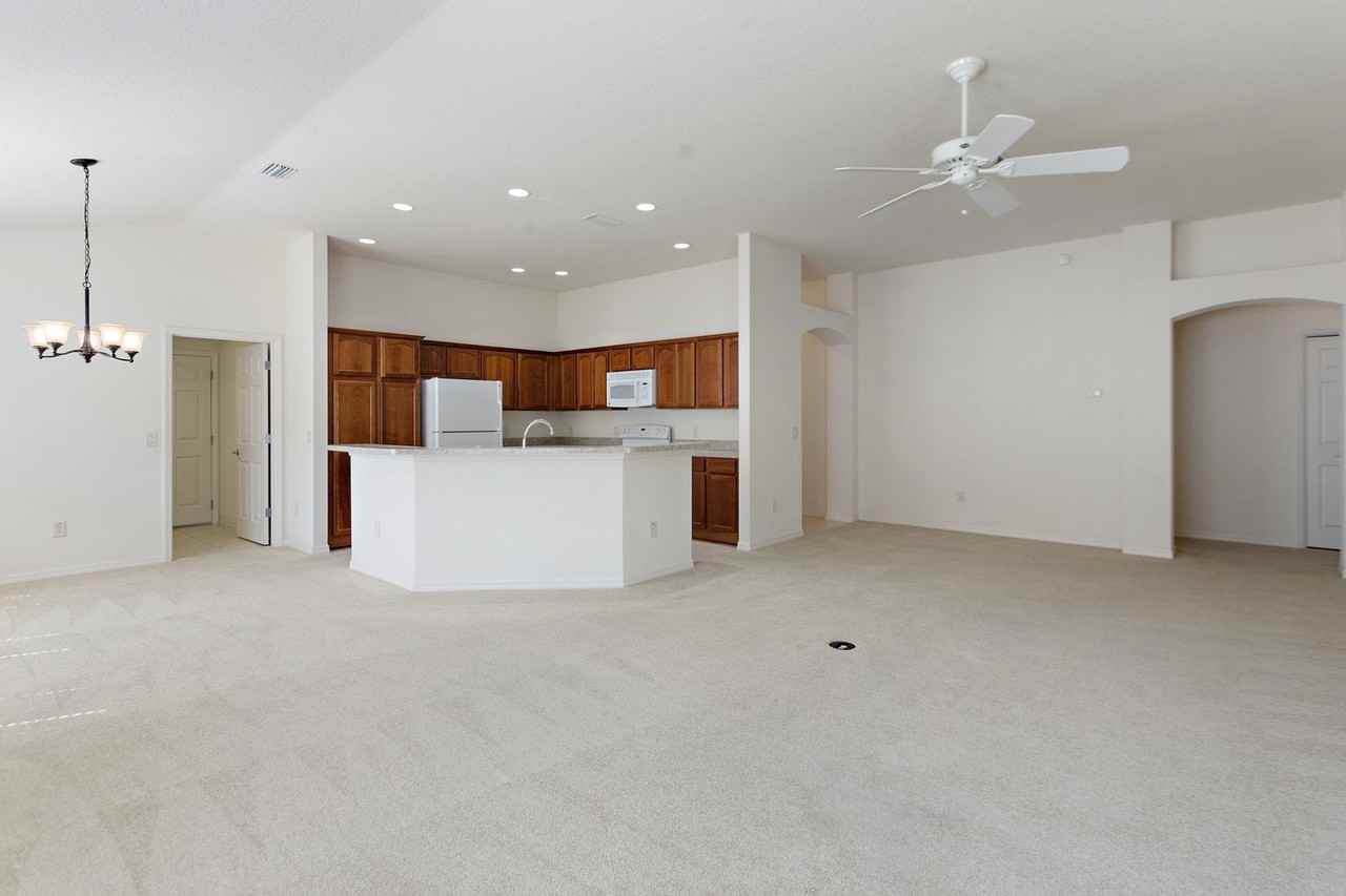1182 Merryweather Way - Photo 6 of 27