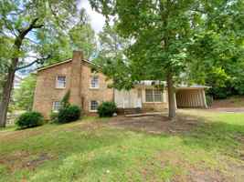 featured image of 705 Buena Vista Dr