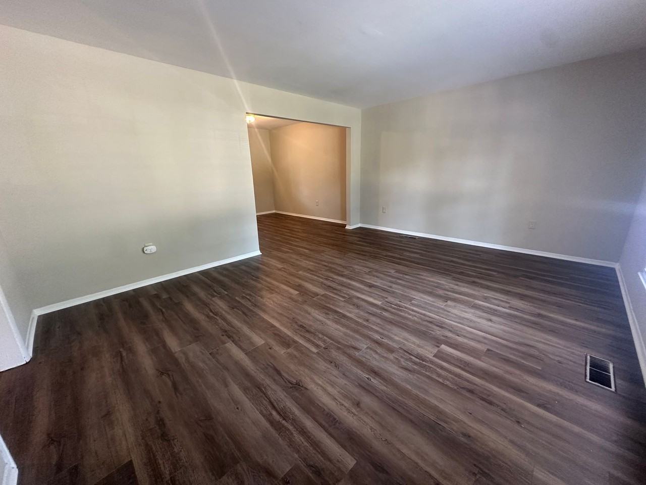 705 Buena Vista Dr - Photo 2 of 41