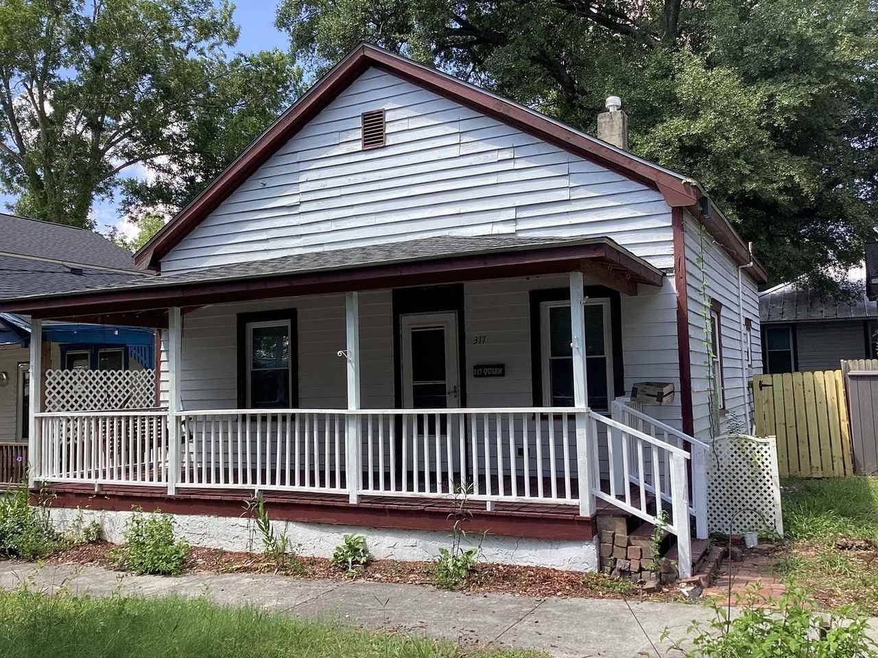 317 Queen St - Photo 2 of 19