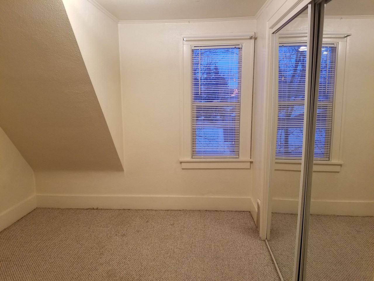 1516 Irvine Ave Nw - Photo 6 of 10