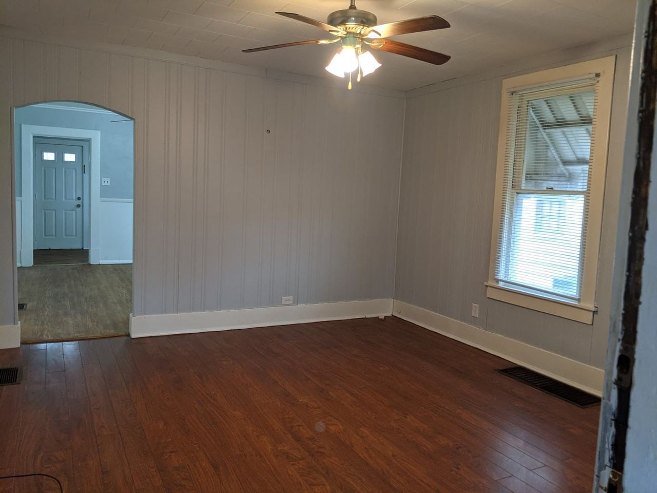 2305 N 14th St - Photo 3 of 8