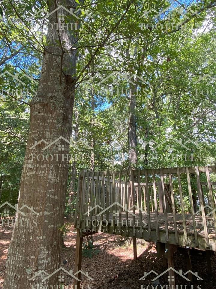 120 Rich Dr - Photo 2 of 19