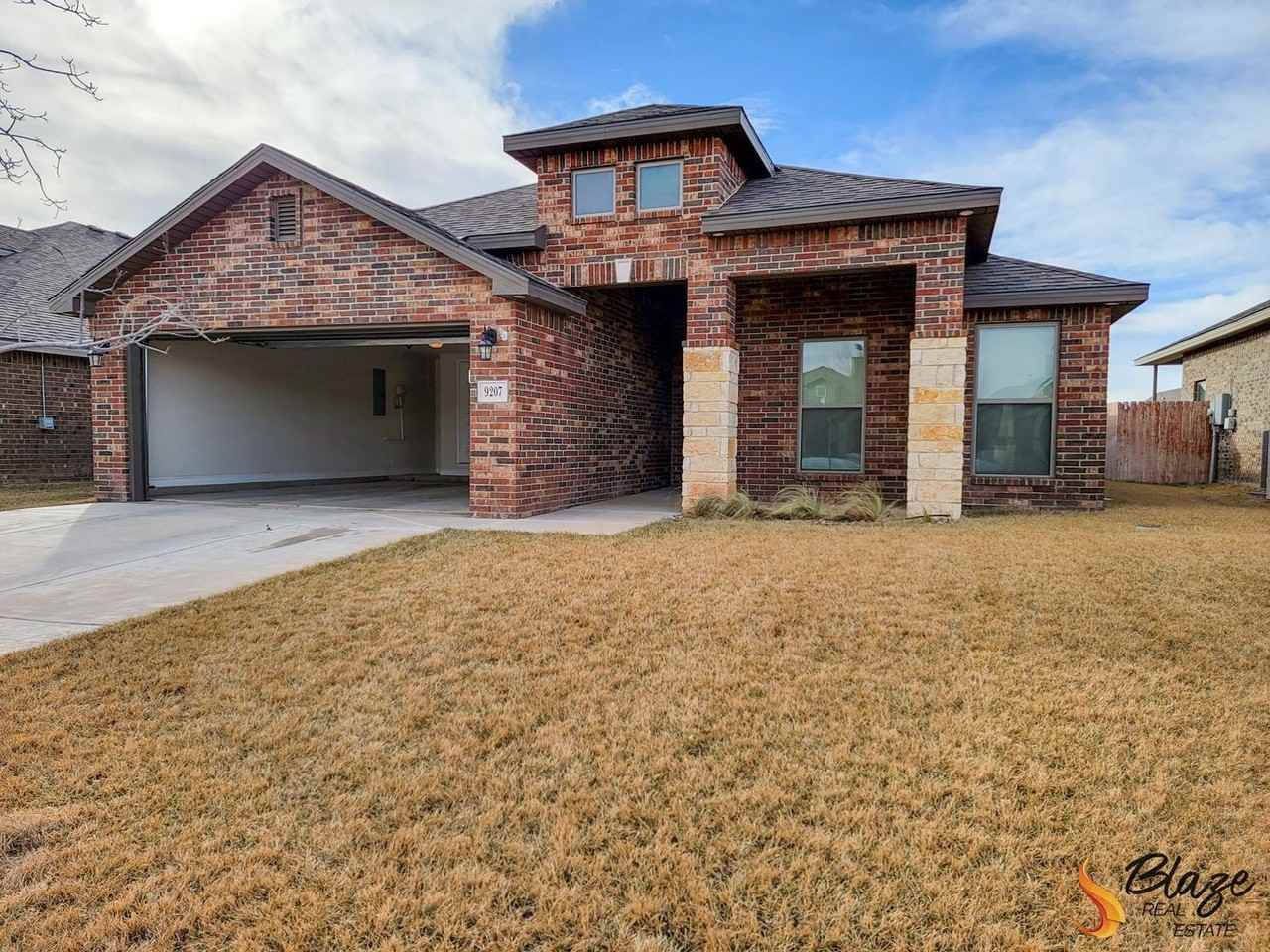 9207 Rockwood Dr - Photo 3 of 28