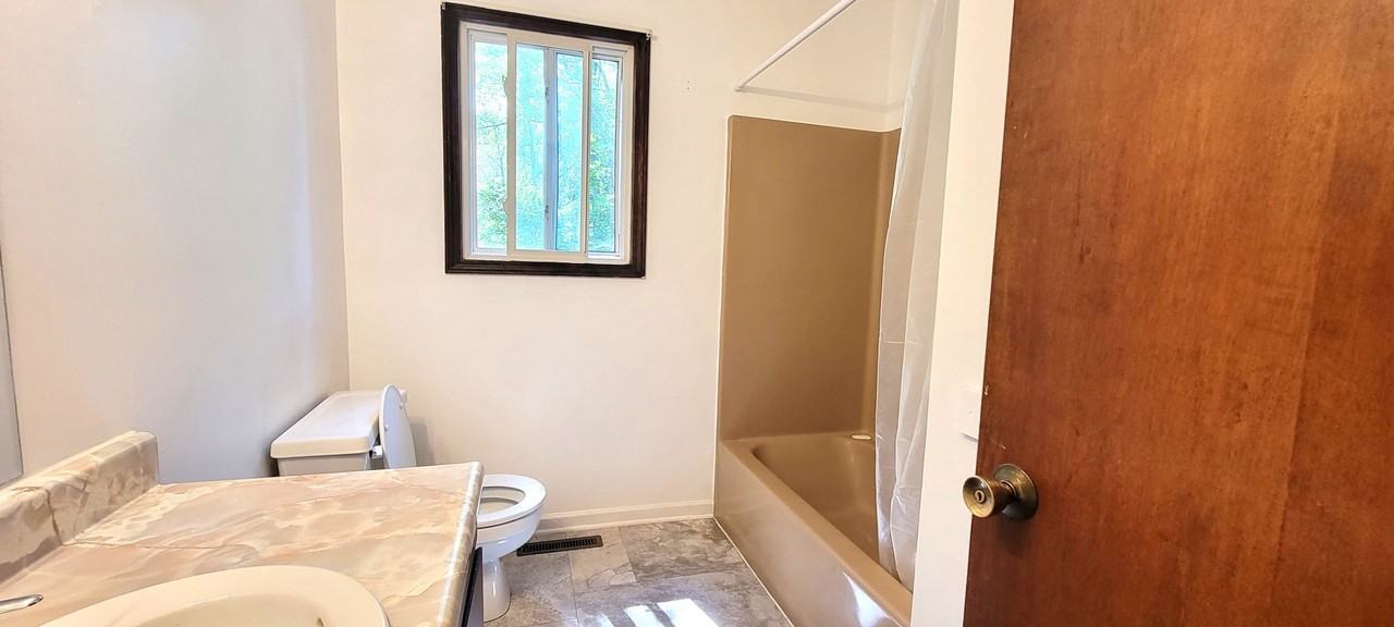 286 E South Airport Rd - Photo 6 of 12