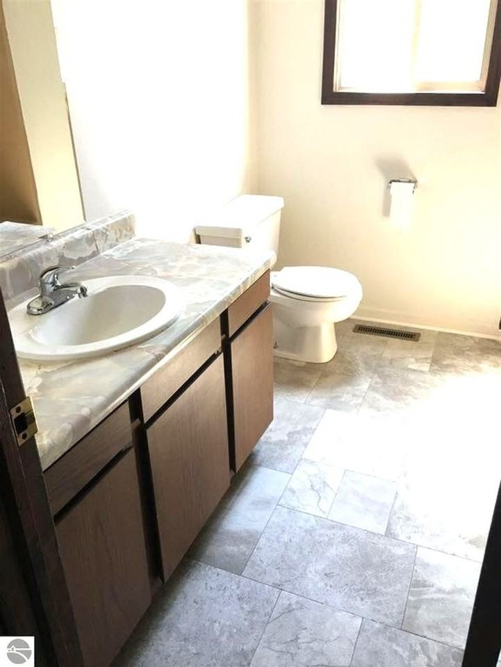 286 E South Airport Rd - Photo 7 of 12