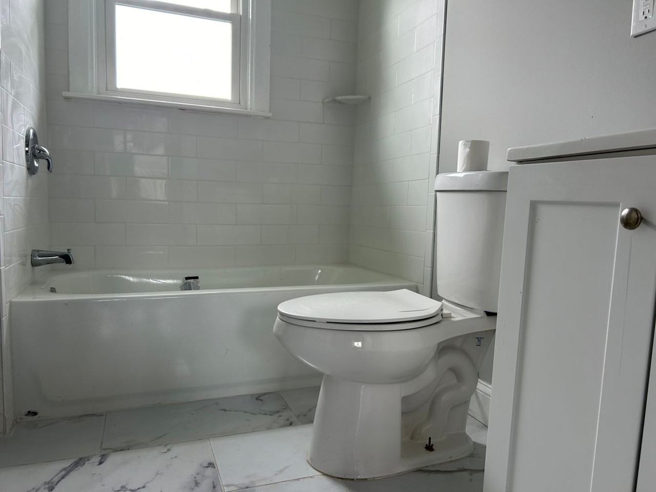148 Charles Ave - Photo 3 of 10