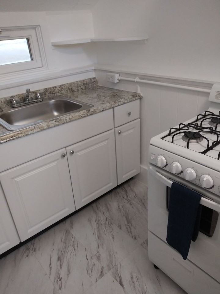 65 Oak Neck Rd - Photo 4 of 12