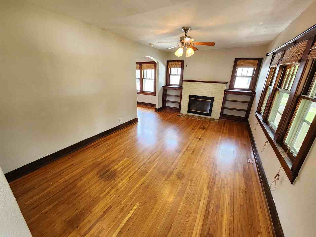 1210 S Jefferson Ave - Photo 6 of 42