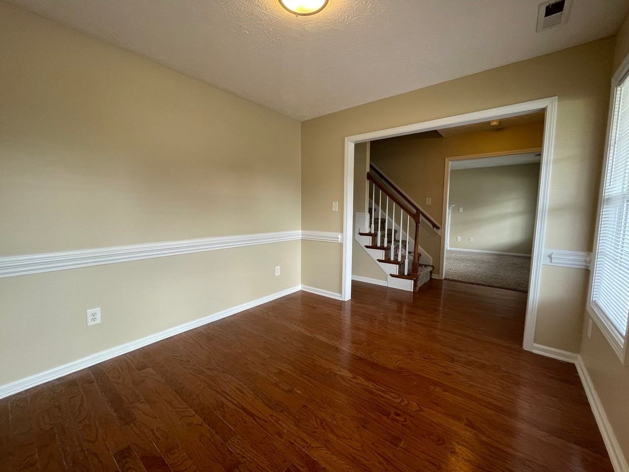 5234 Woodpecker Dr - Photo 3 of 21