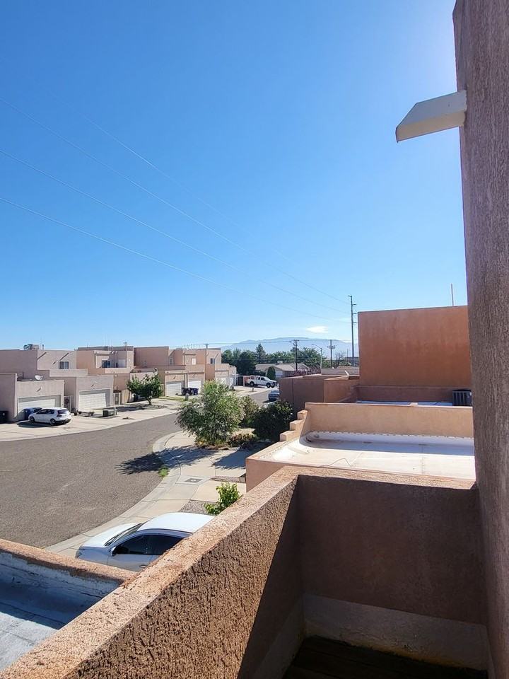 5142 Western Breeze Ct Nw - Photo 3 of 12