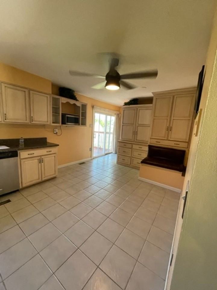 350 Valley View Dr - Photo 4 of 18