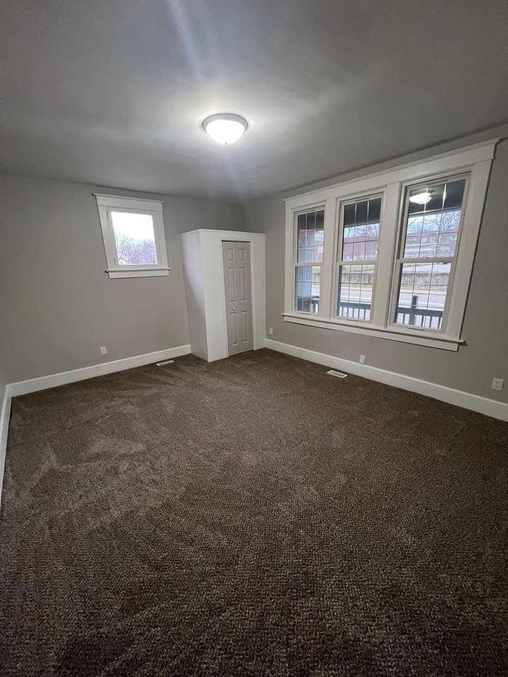 637 Bellemeade Ave - Photo 3 of 15