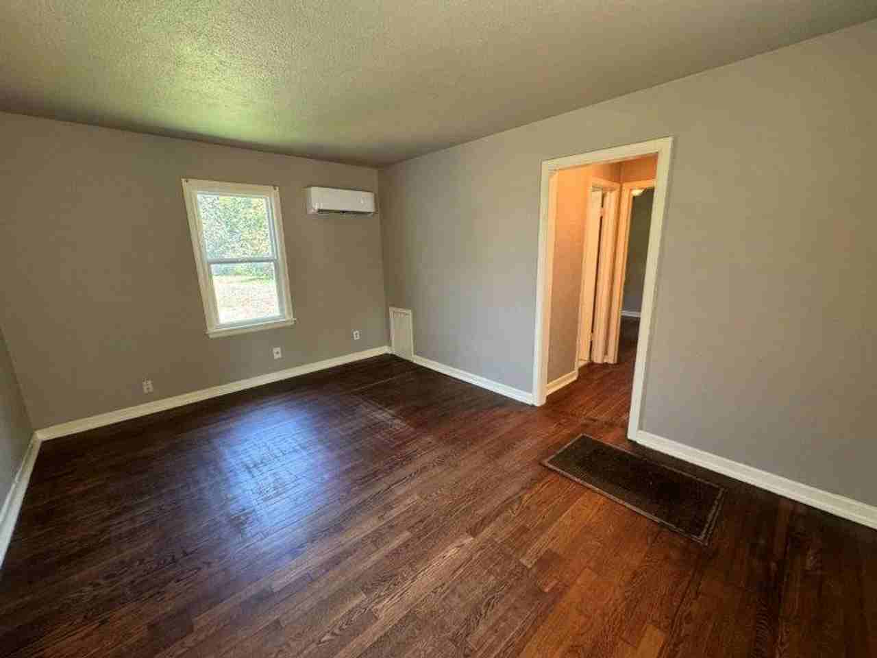 315 W Marshall Dr - Photo 4 of 12