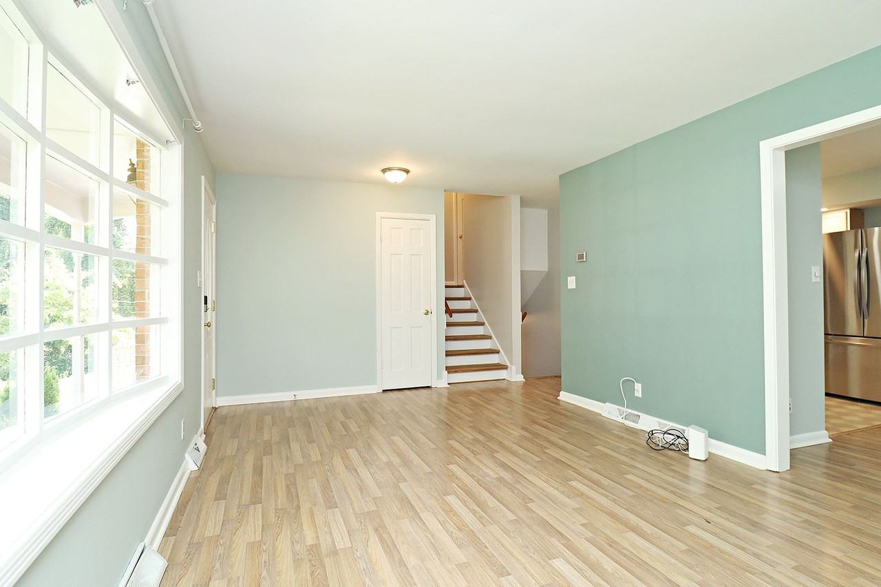 2412 Commonwealth Dr #A - Photo 5 of 24