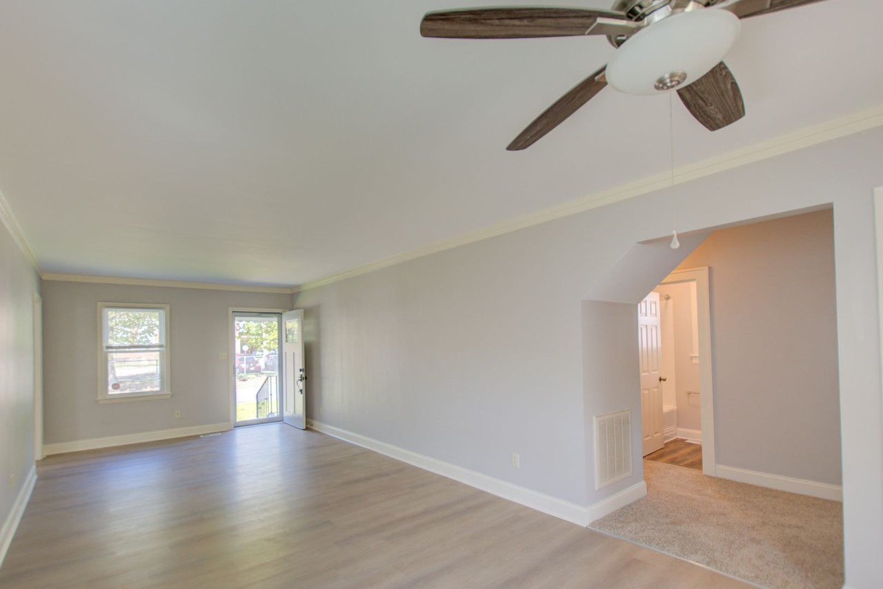 302 Cherokee Rd - Photo 3 of 44