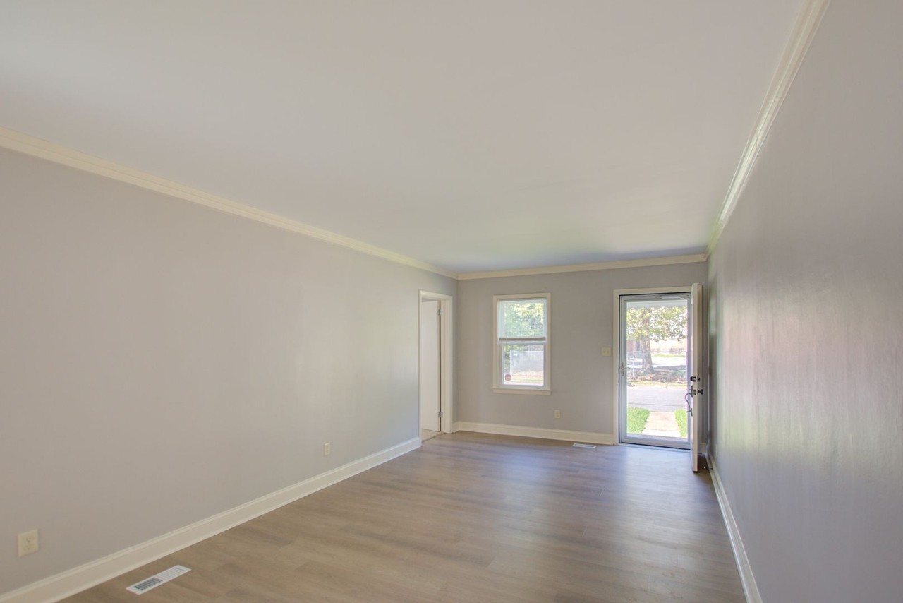 302 Cherokee Rd - Photo 4 of 44