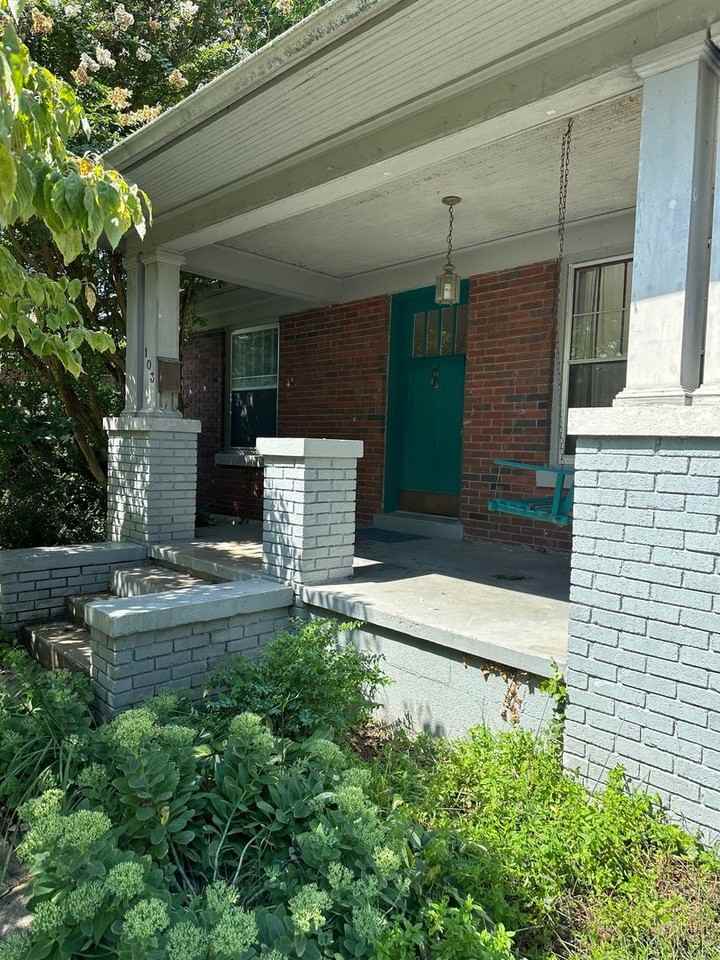 103 Venice Park - Photo 3 of 30