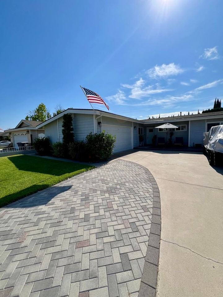 11971 Reagan St - Photo 2 of 26