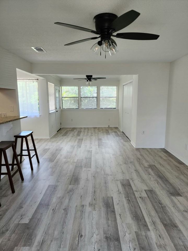 337 W 19th Ave - Photo 7 of 40