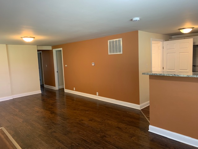 416 Mckinley Ave - Photo 3 of 11