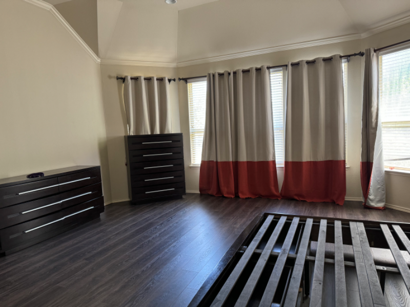 1013 Long Pointe Ave - Photo 7 of 24