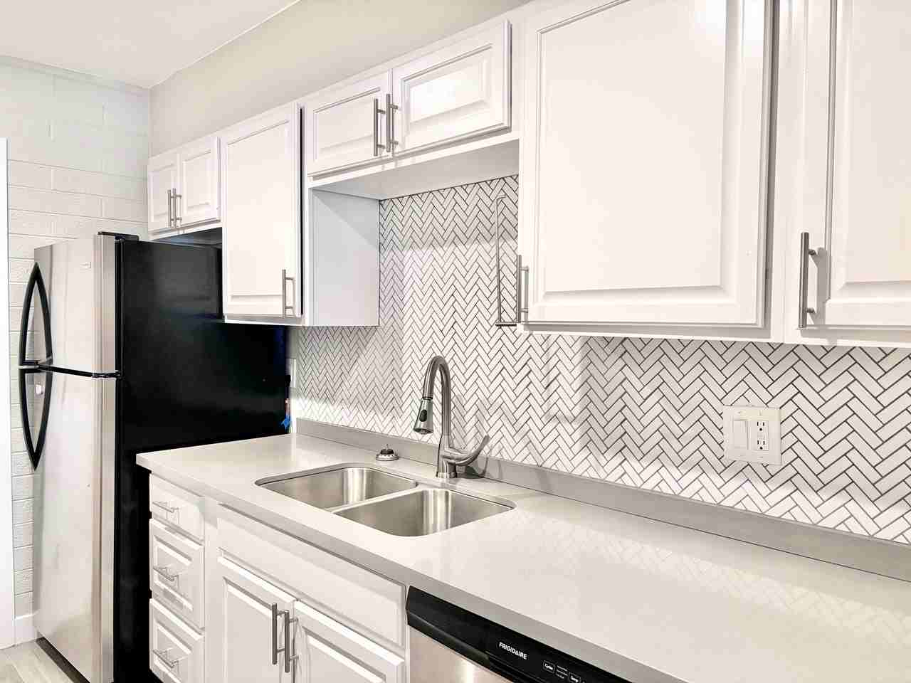 2629 E Turney Ave #3 - Photo 5 of 28