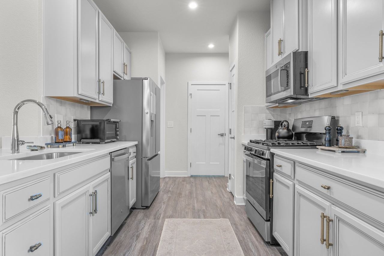 245 Riley Way #NA - Photo 6 of 21
