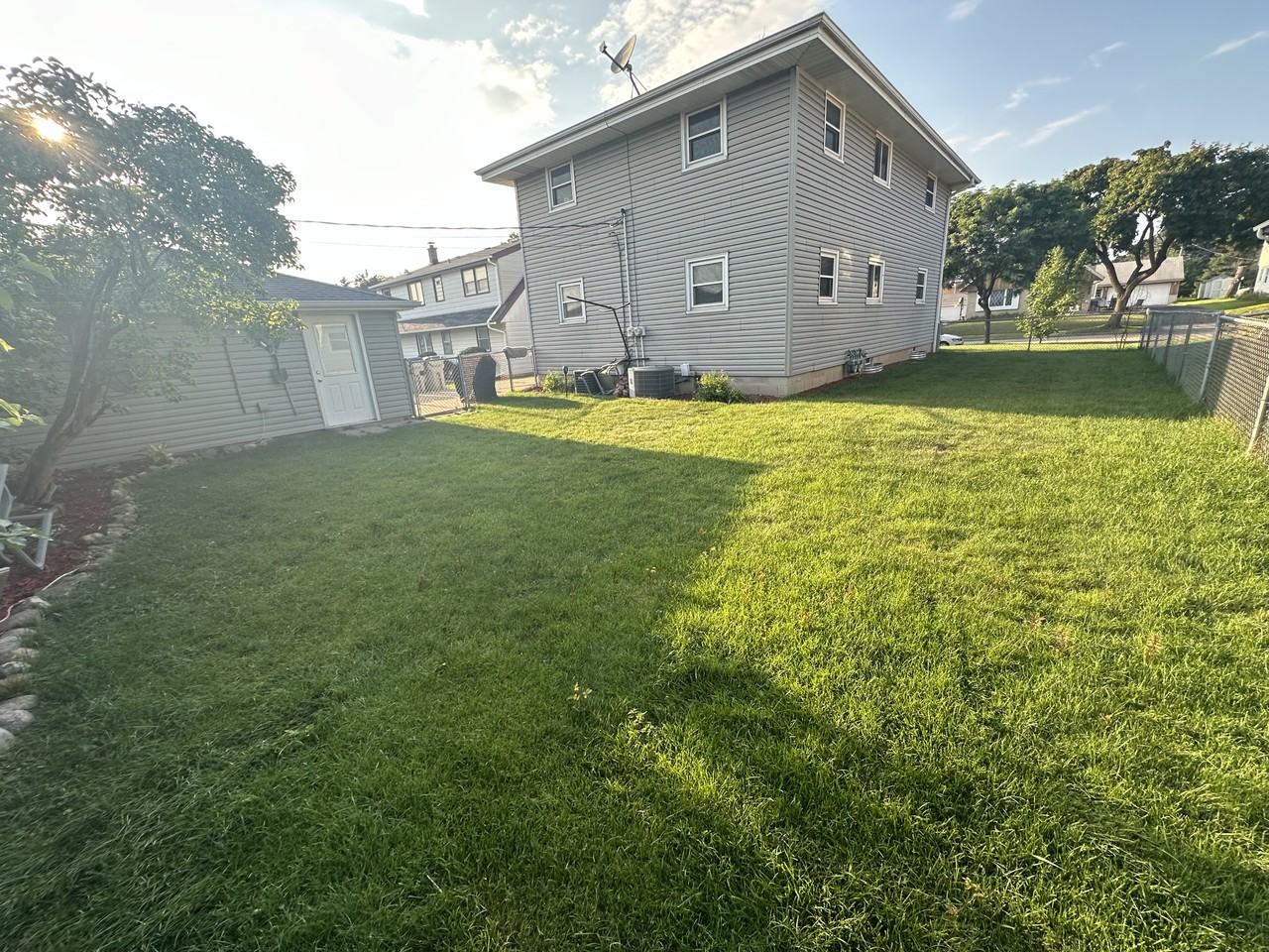 9013 W Tripoli Ave - Photo 3 of 10