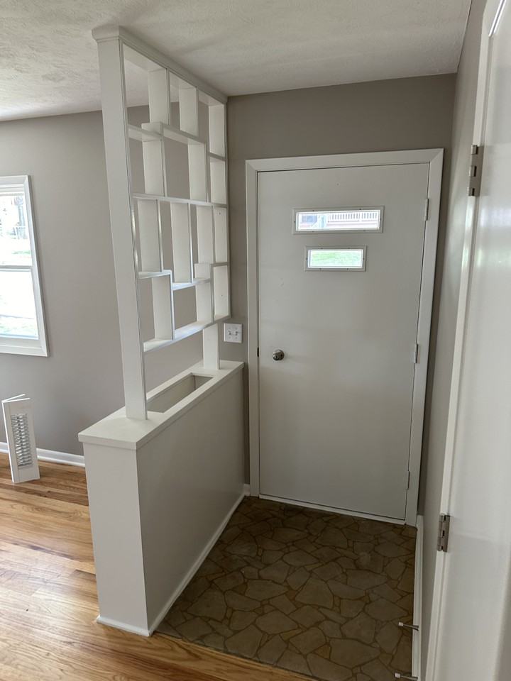 7864 Seymour St #NA - Photo 2 of 17