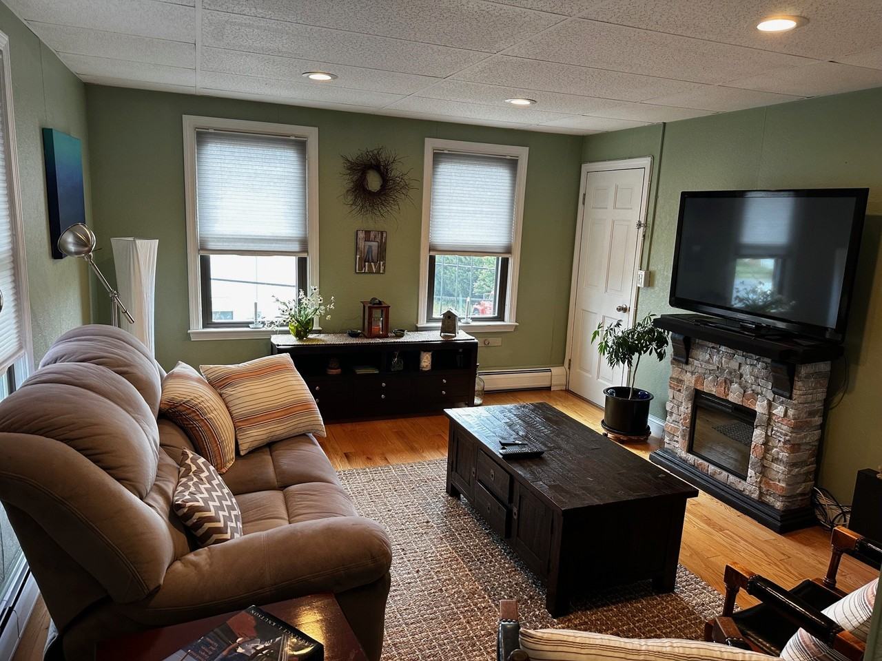 7 Perry St #2 - Photo 2 of 6